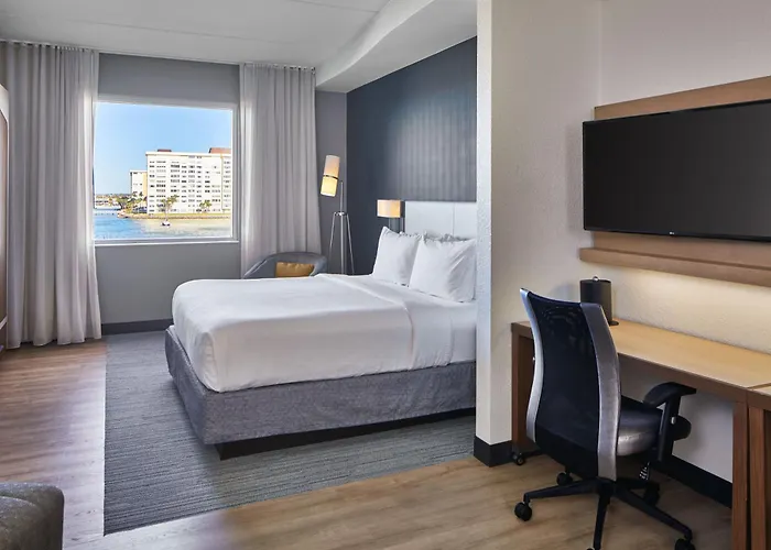 Courtyard By Marriott St. Petersburg Clearwater/Madeira Beach